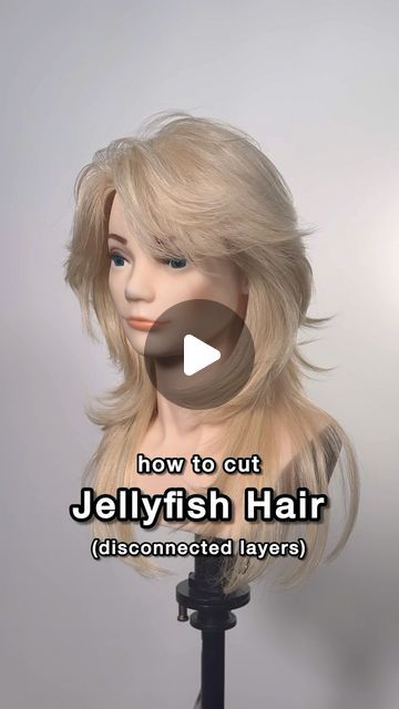 Make Up Ideas Natural Step By Step, Jellyfish Haircut On Wavy Hair, How To Cut Jellyfish Haircut, Long Hair Jellyfish Haircut, Diy Jellyfish Haircut, How To Jellyfish Haircut, How To Style Jellyfish Hair, Styling Hair Tutorial, Disconnected Layers Haircut