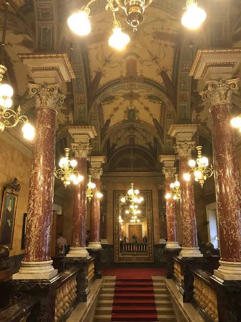 Budapest Opera House, Danube River Cruise, Buda Castle, Castles Interior, Danube River, Entry Foyer, Pretty Places, Dream Destinations, Walking Tour