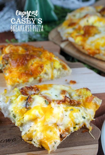 Caseys Breakfast Pizza, Pizza Naan, Pizza Breakfast, Pizza Lasagna, Pizza Vegetariana, Pizza Vegana, Breakfast Pizza Recipe, Bacon Egg And Cheese, Cooking Bacon