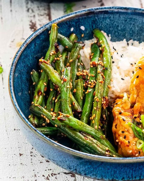 Asian Green Beans, Sweet And Spicy Sauce, Asian Inspired Recipes, Fresh Green Beans, Spicy Sauce, Easy Delicious Recipes, Perfect Side Dish, Fresh Green, Sweet And Spicy