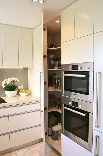 20 Awesome Kitchen Corner Cabinet Organization Ideas (With Photos) 30 Kitchen Cabinets Corner Drawers, Kitchen Corner Cabinets Ideas, Kitchen Cabinets Corner Ideas, Corner Cabinet In Kitchen, Kitchen Corner Cabinet Design, Kitchen Cabinet Corner Ideas, Kitchen Corner Pantry Ideas, Small Corner Pantry Ideas, Corner Kitchen Ideas