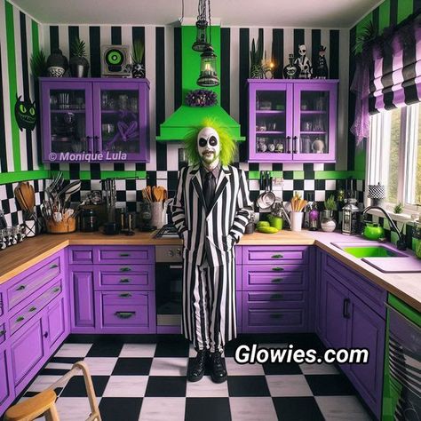 Beetlejuice Kitchen, Beetlejuice Bedroom, Monique Lula, Beetle Juice, Design Your Kitchen, Red Kitchen, Bed 2, Beetlejuice, Kitchen Stuff