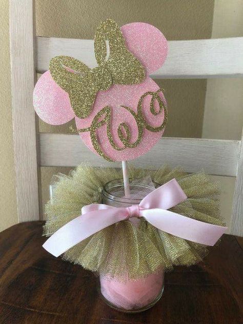 Pink And Gold Birthday Decorations, Minnie Mouse Birthday Theme, Minnie Mouse Party Decorations, Minnie Mouse Theme Party, Pink And Gold Birthday, Minnie Mouse Birthday Party Decorations, Twodles Birthday, Gold Birthday Decorations, Minnie Mouse First Birthday