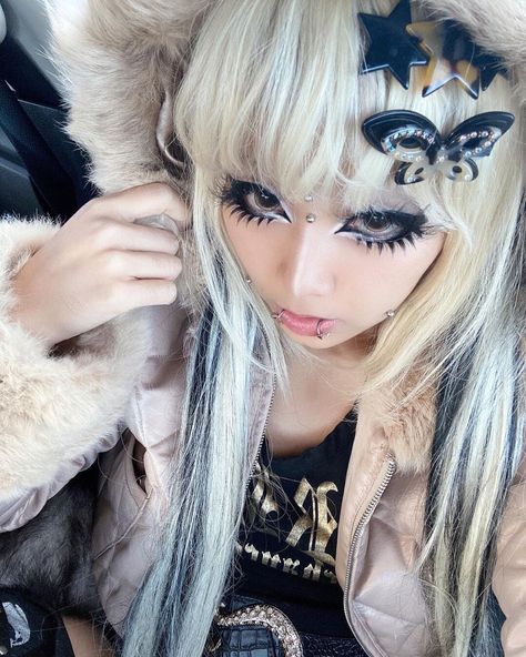 Makeup Emo, Gyaru Aesthetic, Agejo Gyaru, Gyaru Makeup, Gyaru Fashion, Makati, J Fashion, Harajuku Fashion, Cute Makeup