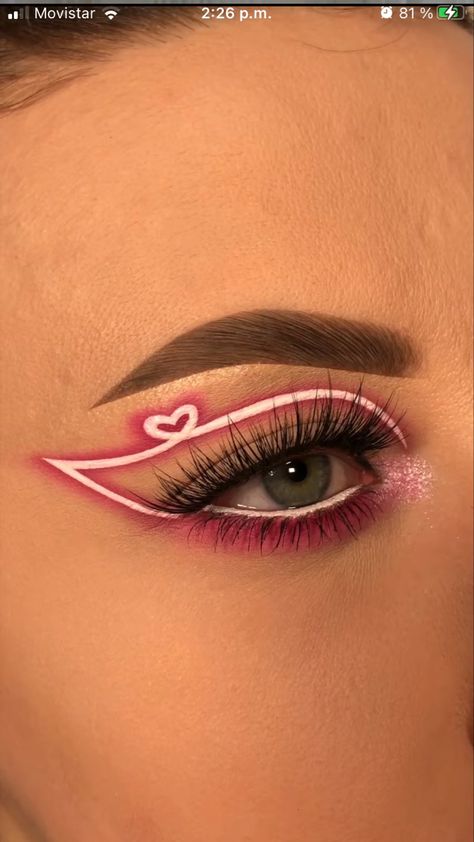 Crazy Eye Makeup, Eye Makeup Images, Vampire Bride, Cute Eye Makeup, Graphic Makeup, Eye Makeup Pictures, Valentines Makeup, Beautiful Eye Makeup, Makijaż Smokey Eye