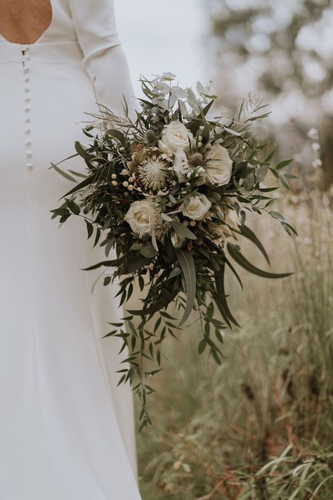 Bouquet With Thistle, Bridal Bouquet Green, Green And White Wedding Flowers, Large Wedding Bouquet, Cream Wedding Bouquet, Forest Green Wedding, Middleton Lodge, Dark Green Wedding, Olive Green Weddings