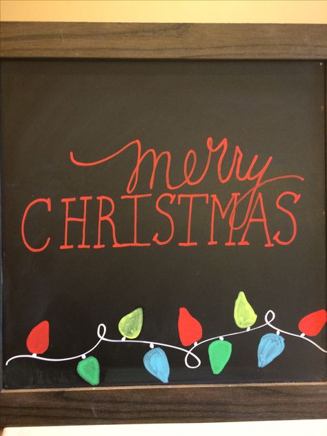 Christmas Chalkboard Ideas Hand Drawn, Christmas Lights Chalkboard Art, Chalkboard Designs Christmas, Chalkboard Christmas Art, Christmas Whiteboard Art, Chalk Christmas Art, Diy Christmas Chalkboard Ideas, Christmas Chalkboard Ideas Easy, Merry Christmas Chalkboard Art