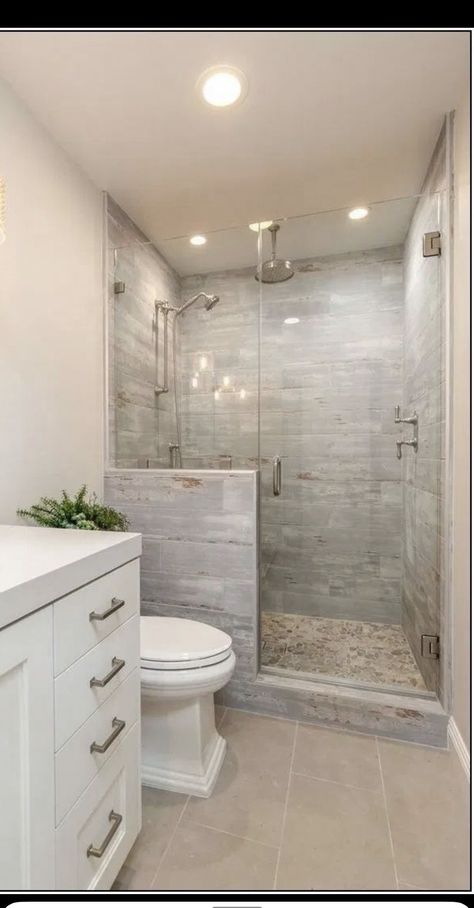 Bathrooms Not Fully Tiled, Restroom Remodel, Dekorere Bad, Bathroom Design Small Modern, Bilik Air, Small Bathroom Interior, Full Bathroom Remodel, Desain Pantry, Small Bathroom Renovations