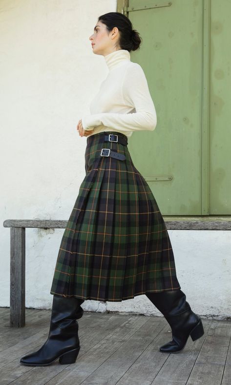 Maude Kilt - Plümo Ltd Kilt Women Outfits, Kilt Styling Women, Midi Kilt Outfit, Long Kilt Outfit Women, Modern Scottish Fashion, Plaid Skirt Styling, Tartan Outfit Women, Scottish Women Fashion, Kilt Outfits Women