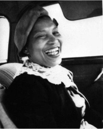 Zora Neale Hurston was a author. Lived from  (1891-1960). best known for the novel, Their Eyes Were Watching God. was one of the leading figures of the Harlem Renaissance. she was involved with the creative era in black society. She was a creator of good literature. Zora Neale Hurston, African American Culture, Black Authors, African American Women, African American History, Women In History, Black Lives, American History, The Well