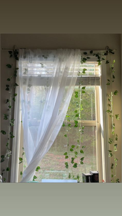 #green #ivy #window decorations # aesthetic Bedroom Window Decoration, Window Curtains Bedroom Aesthetic, Aesthetic Window Curtains, Bedroom Window Ideas Aesthetic, Vines In Bedroom Window, Cute Curtains Bedroom Aesthetic, Cute Window Decor, Awning Windows Bedroom, Ventanas Aesthetic