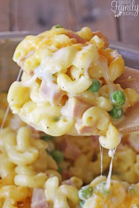 Ham Mac And Cheese, Good Macaroni And Cheese Recipe, Homemade Macaroni Cheese, Ham And Cheese Casserole, Macaroni Casserole, Best Macaroni And Cheese, Ham Casserole, Creamy Mac And Cheese, Macaroni N Cheese Recipe