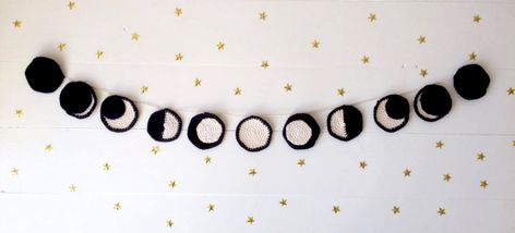 Crochet Moon Phases, Crochet Moon, Moon Garland, Crochet Garland, Phases Of The Moon, The Nights, Moon Stars, How To Crochet, Moon Phases