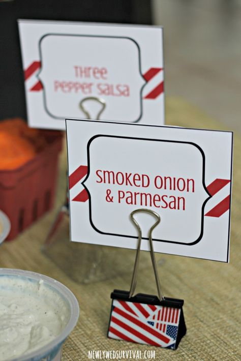 Can't believe I never thought of doing this before. So easy! DIY patriotic food labels + free printable and last minute party tips. Tags For Food Table, Diy Food Tags For Buffet, Signs For Buffet Table Food Labels, How To Label Food At A Party, Labels For Food At Party, How To Label Food On A Buffet, Catering Food Labels, Diy Food Signs For Party Buffet, Buffet Food Labels Table Signs Diy