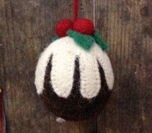 Oh Christmas tree, how lovely are your branches! This season's ... Pudding Decoration, Needle Felted Ornaments, Felted Christmas, Felt Crafts Christmas, Needle Felted Christmas, Oh Christmas Tree, Real Christmas, Felt Christmas Decorations, Needle Felting Kits