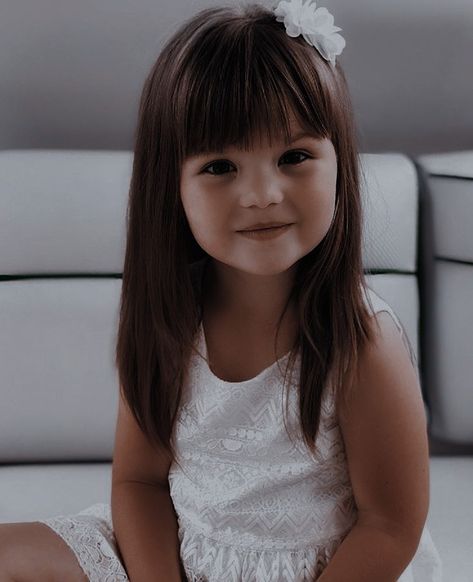 Cute Haircuts For Girls 9-10, Bangs For Little Kids, Kids Bangs Hairstyles, Sana Haircut, Kids Haircut With Bangs, Haircut Kids Girl, Front Cut Hairstyles, Kids Hairstyles With Bangs, Kids Curtain Bangs