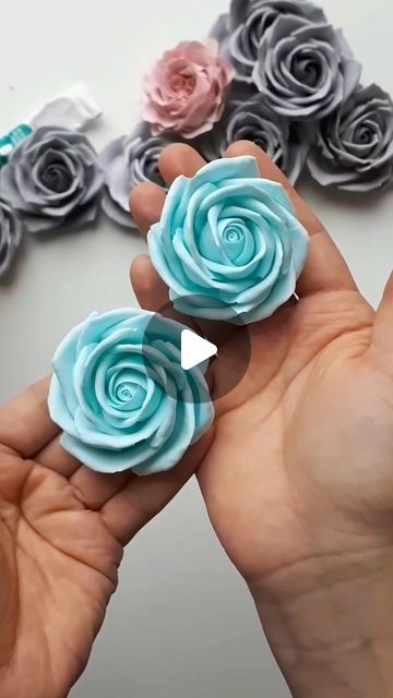 How To Make A Rose With Clay, How To Make Flower With Clay, Air Dry Clay Ideas Flowers, Air Dry Clay And Resin, Air Dry Clay Rose, Molding Clay Ideas Easy, Air Dry Clay Flowers Tutorial, Polymer Clay Rose Tutorial, Clay Crafts Air Dry Ideas Easy Diy