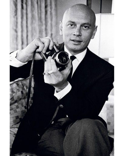 Holding A Camera, Klasik Hollywood, Don Pedro, A Man In A Suit, Yul Brynner, Deborah Kerr, Man In A Suit, Ingrid Bergman, Hollywood Legends