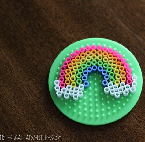 Rainbow Perler Bead Keychain - My Frugal Adventures Perler Rainbow, Perler Bead Keychain, Hamma Beads Ideas, Easy Perler Bead Patterns, Melty Bead Patterns, Pearl Beads Pattern, Bead Keychain, Easy Perler Beads Ideas, Hama Beads Design