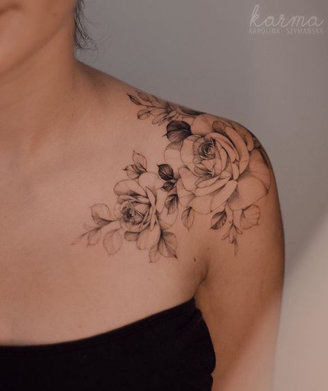 Classy Tattoo, Design Tatuaje, Feminine Shoulder Tattoos, Bone Tattoos, Flower Tattoo Shoulder, Inspiration Tattoos, Rosen Tattoo, Shoulder Tattoos For Women, R Tattoo