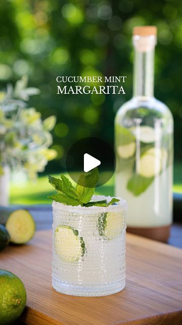 Sean Briggs on Instagram: "I’m going to start bringing you more batched cocktail recipes that are perfect for your summer cookouts 😎 starting off with one of the most refreshing margaritas I’ve ever made!

Comment “BOTTLE” and I’ll send you a link to the bottle I used in this video!

🥒 CUCUMBER MINT MARGARITA 🥒
- 1 cucumber, sliced
- 6-8 mint leaves
- 10oz tequila 
- 4oz orange liqueur
- 6oz lime juice 
- 2oz simple syrup 
- Club soda

Makes 6 servings 

Start by adding cucumber slices and mint leaves to a Crew bottle or pitcher. Then combine tequila, orange liqueur, freshly squeezed lime juice and simple syrup. Serve in individual glasses and top with club soda. 

21+ to enjoy 🍹

#cucumbermintmargarita #cucumbermint #cucumber #cucumbers #cucumbermargarita #cucumbercocktail #batchedcoc Cocktail Recipe Video, Cucumber Margarita, Cucumber Cocktail, Mint Margarita, Cucumber Slices, Orange Liqueur, Summer Cookouts, Club Soda, Mint Leaves