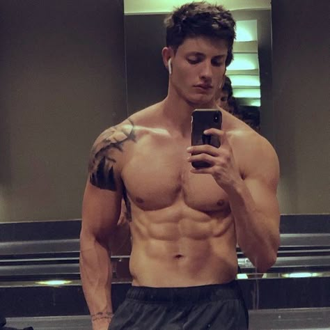 Matt Rife, Book Boyfriends, Attractive Guys, Shirtless Men, White Boys, Cute Celebrities, Good Looking Men, Celebrity Crush, Oklahoma