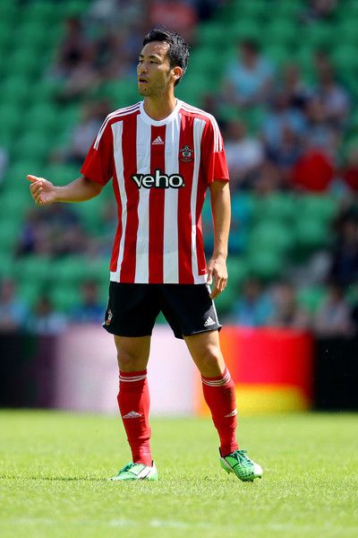 Maya Yoshida of Southampton in 2015. Maya Yoshida, Southampton, Manchester United, Football Players, Manchester, Sports Jersey, The Unit, Football, Sports