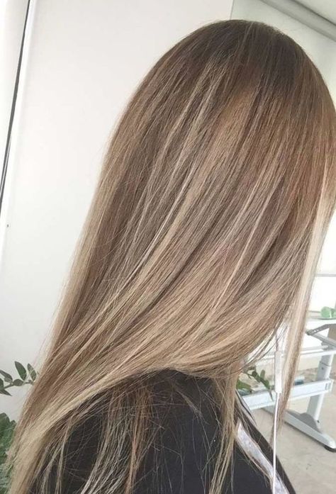 Hair Ideas Balayage, Beautiful Light Brown Hair, Balayage Hair Ideas, Brown Hair Ideas, Bleach Hair, Light Brown Hair Color, Skunk Hair, Balayage Haircolor, Hairstyle Blonde