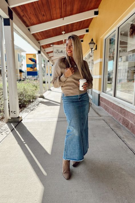 maxi denim skirt Long Jean Skirt Outfits Fall, Winter Outfits Modest, Jean Skirt Outfits Fall, Maxi Denim Skirt Outfit, Denim Skirt Outfit Winter, Fall Maxi Skirt Outfits, Long Jean Skirt Outfits, Winter Maxi Skirt Outfit, Denim Maxi Skirt Outfit