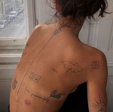 The Back, A Woman, Tattoos