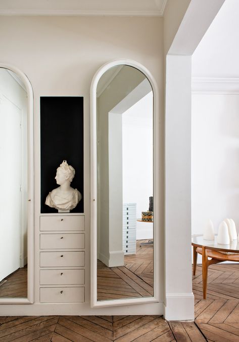 How One Architect Made a Historic Paris Apartment His Own | Architectural Digest Modern Shutters, Unique Bookcase, Interior Shutters, Ivy House, White Headboard, Built In Furniture, Parisian Apartment, Small Outdoor Spaces, Paris Apartments