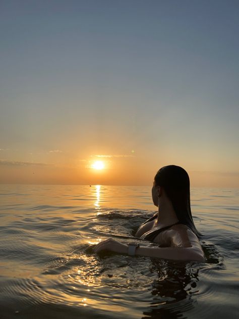 Life By The Ocean Aesthetic, Vison Boards Beach, Ocean Vision Board, Swimming In The Ocean Aesthetic, Swimming Ocean Aesthetic, Swimming Girlies Aesthetic, Ocean Swimming Aesthetic, Swimming Vision Board, Swiming Pull Aesthetic Girl