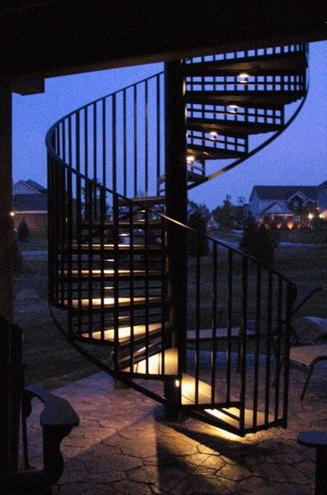 Lights Under Stairs, Stairs Lighting Ideas, Spiral Staircase Ideas, Outdoor Spiral Staircase, Spiral Staircase Outdoor, Deck Stair Lights, Staircase Lighting Ideas, Spiral Stairs Design, Stairs Lighting