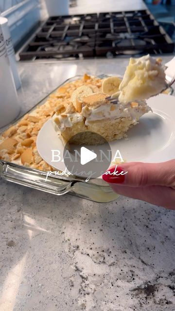 britscookin’ on Instagram: "Banana Pudding Cake! 🍌 #bananapudding #iceboxcake #easydessert" Banana Pudding Poke Cake Recipe, Banana Pudding Cake Recipe, Reunion Recipes, Family Reunion Food, Casserole Dinners, Banana Pudding Poke Cake, Pudding Poke Cake, Cake Pudding, Banana Pudding Cake