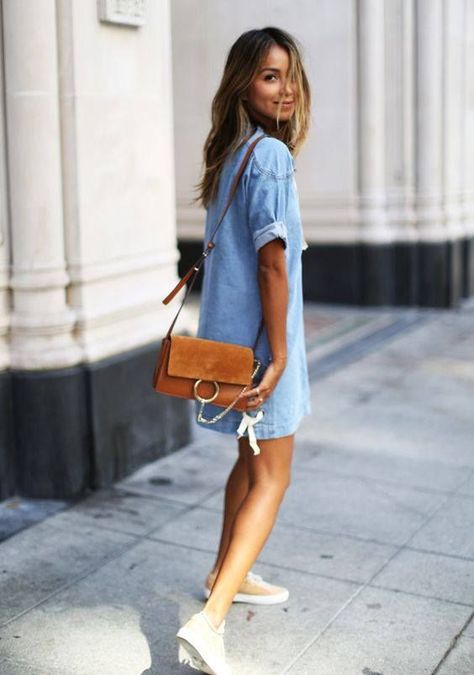 Vacation Outfits: 17 Lovely Combos to Copy This Season Casual Chique Stijl, Rok Midi, Casual Weekend Outfit, Moda Jeans, Foto Casual, Mode Casual, Looks Street Style, Ținută Casual, Mode Inspo