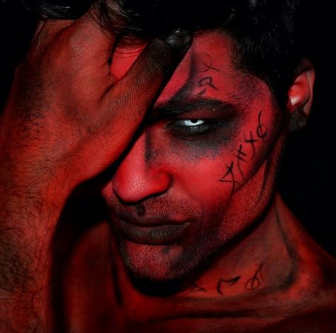 Devil Makeup Halloween, Mens Halloween Makeup, Demon Makeup, Devil Makeup, Halloweenský Makeup, Devil Halloween, Amazing Halloween Makeup, Halloween Makeup Scary, Halloween Makeup Tutorial