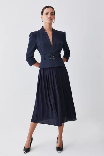 Mother Of The Bride Dresses & Outfits | Karen Millen US Midi Skirt Suit, Pleated Dress Outfit Classy, Ladylike Outfits, Structured Fashion, Minimalist Moda, Princess Outfit, Elegant Style Women, Classic Dresses, High Low Midi Dress