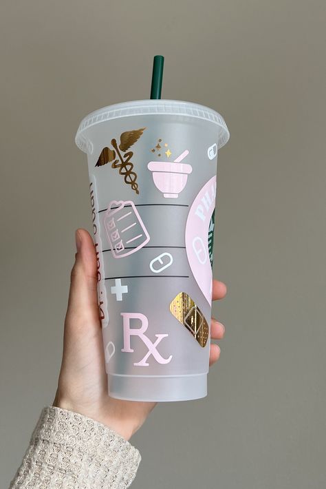 Induction Gifts, 2027 Graduation, Starbucks Personalized Cups, Pharmacist Aesthetic, Hospital Pharmacist, Pharmacist Graduation, Future Pharmacist, Starbucks Coffee Tumbler, Starbucks Cold Cups