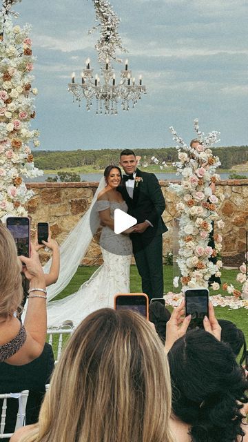 Dear Ashley Nicole | Wedding Content Creation & More on Instagram: "now or never — you heard the groom 🫡🤳🏼

a great idea for couples that want their ceremony setting photographed by family & friends, but don’t necessarily want to see phones out during their vows. 

how to do get the best of both worlds? ask your officiant to tell guests they are encouraged to take photos and videos before the ceremony officially begins. that way you get the documentation BUT you also get unplugged 🫶🏼

#weddingcontentcreator #wcc #weddingcontent #officiant #weddingideas #ido #unplugged #unpluggedceremony #luxurywedding #destinationwedding #orlandobride" Wedding Content, Ashley Nicole, Now Or Never, Future Wedding Plans, Best Of Both Worlds, Wedding Plans, The Groom, Beautiful Moments, Content Creation