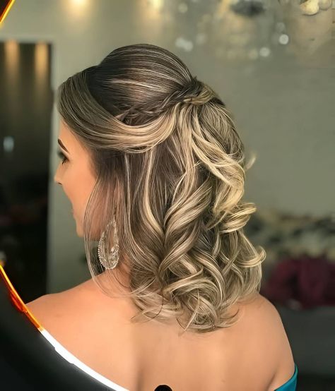 20 Lovely Short Hair Braids Nobody Can Resist - 146 Mom Hairstyles Short, Mother Of The Bride Hair Short, Mother Of The Groom Hairstyles, Short Hair Bride, Guest Hair, Mother Of The Bride Hair, Hairdo Wedding, Hairdos For Short Hair, Pretty Braided Hairstyles