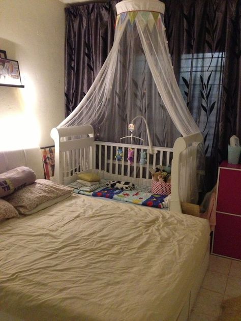 Room With Crib And Bed, Cot Decoration Ideas, Side Car Crib, Cosleeping Crib, Baby Side Bed, Sidecar Crib, Baby Cribs For Twins, Twin Cribs, Parents Room