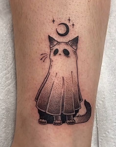 Cute Halloween Tattoos, Kitten Tattoo, Kitty Tattoos, Whimsical Tattoos, Cat Tattoo Simple, Tattoo Apprenticeship, Goth Tattoo, Black Cat Tattoos, Ghost Tattoo