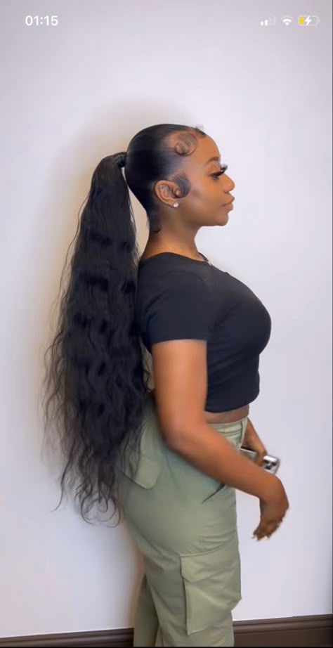 Middle Part Curly Ponytail Black Women, Mid Head Ponytail, Big Curly Ponytail Black Women, No Part Ponytail Black Women, Middle Ponytail Black Women, Ponytail Middle Part, Mid Ponytail Hairstyles Black Women, Middle Ponytail, Highschool Hairstyles