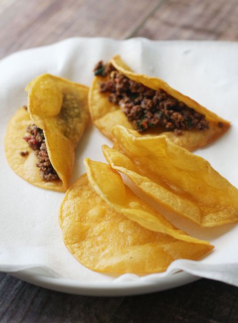 Homemade Taco Shells, Corn Tortillas Tacos, Corn Taco Shells, Taco Shell Recipe, Crunchy Taco Shells, Crispy Taco Shells, Fried Tacos, Taco Shell, Tacos Dorados