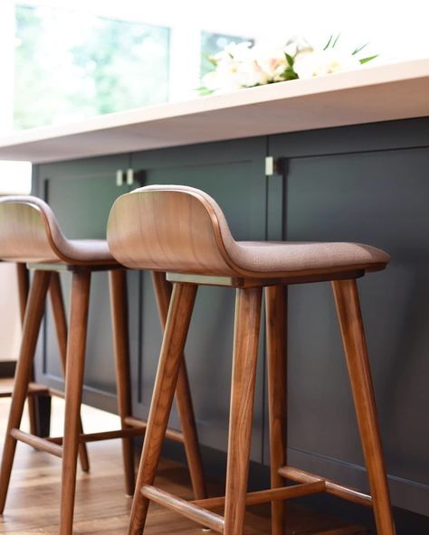 Modern Kitchen Stools, Modern Bar Stools Kitchen, Scandinavian Bar Stool, Mid Century Bar Stools, Mid Century Stools, Breakfast Bar Chairs, Walnut Stools, Mid Century Modern Bar, Mid Century Modern Dining Room