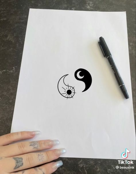 Yin Yang Designs Tattoo, Bff Ying Yang Tattoo, Ying Yang Tattoo Siblings, Yin And Yang Best Friend Tattoos, Yin Yang Matching Tattoo Best Friends, Ying Yang Tattoo Sisters, Ying Yang Sibling Tattoo, Ying And Yang Matching Tattoos, Sun And Moon Matching Tattoos Couple