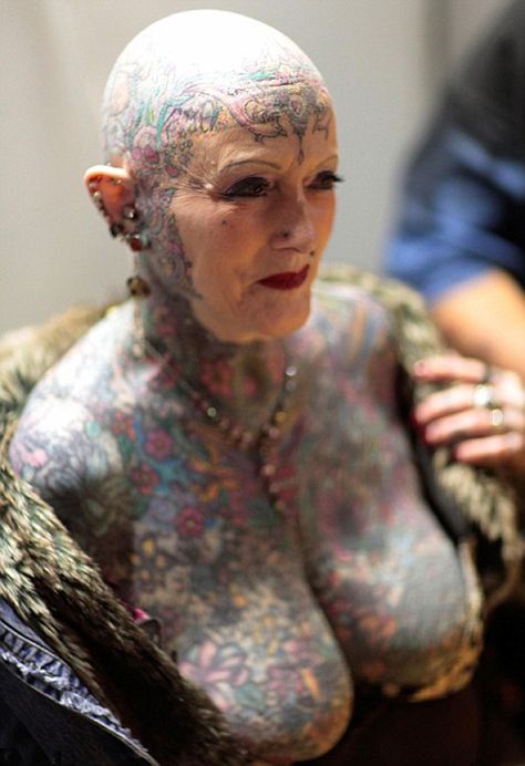 Grandma Tattoos, Shock And Awe, Tattoo People, Incredible Tattoos, Tattoo Fails, Weird Tattoos, Bad Tattoos, Old Tattoos, Top Tattoos