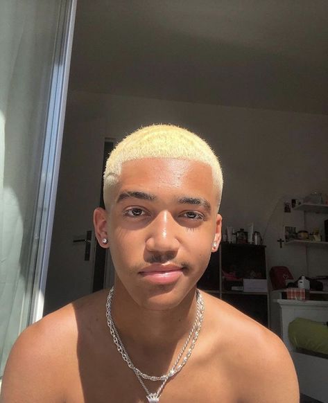 Blonde Hair On Guys, Blonde Hair Color Ideas Men, Colored Waves Hair Men, Black Men Dyed Hair Ideas, Black Men Blonde Hair, Blonde Hair Black Men, Blonde Hair Guys, Blonde Hair Boys, Waves Hairstyle Men