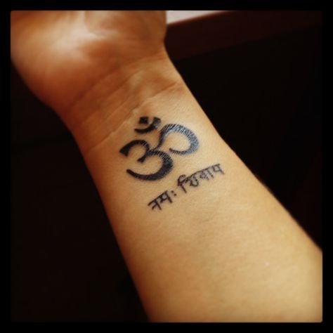 Om Namah Shivaya!!! Done at Forsaken Ink in Bloomingburg, NY - October 2013 Om Namah Shivaya Tattoo, Aum Tattoo, Trishul Tattoo Designs, Om Tattoo Design, Tattoo On Wrist, Mantra Tattoo, Tattoos Pictures, Simple Tattoos For Women, Yoga Tattoos