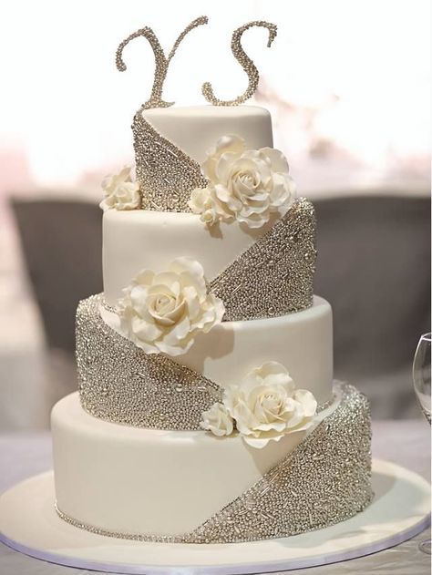 #weddings #cakes Kek Kahwin, White Wedding Cakes, Wedding Cake Inspiration, Beautiful Wedding Cakes, Gorgeous Cakes, Tiered Wedding Cake, Mod Wedding, Wedding Cake Designs, Fancy Cakes